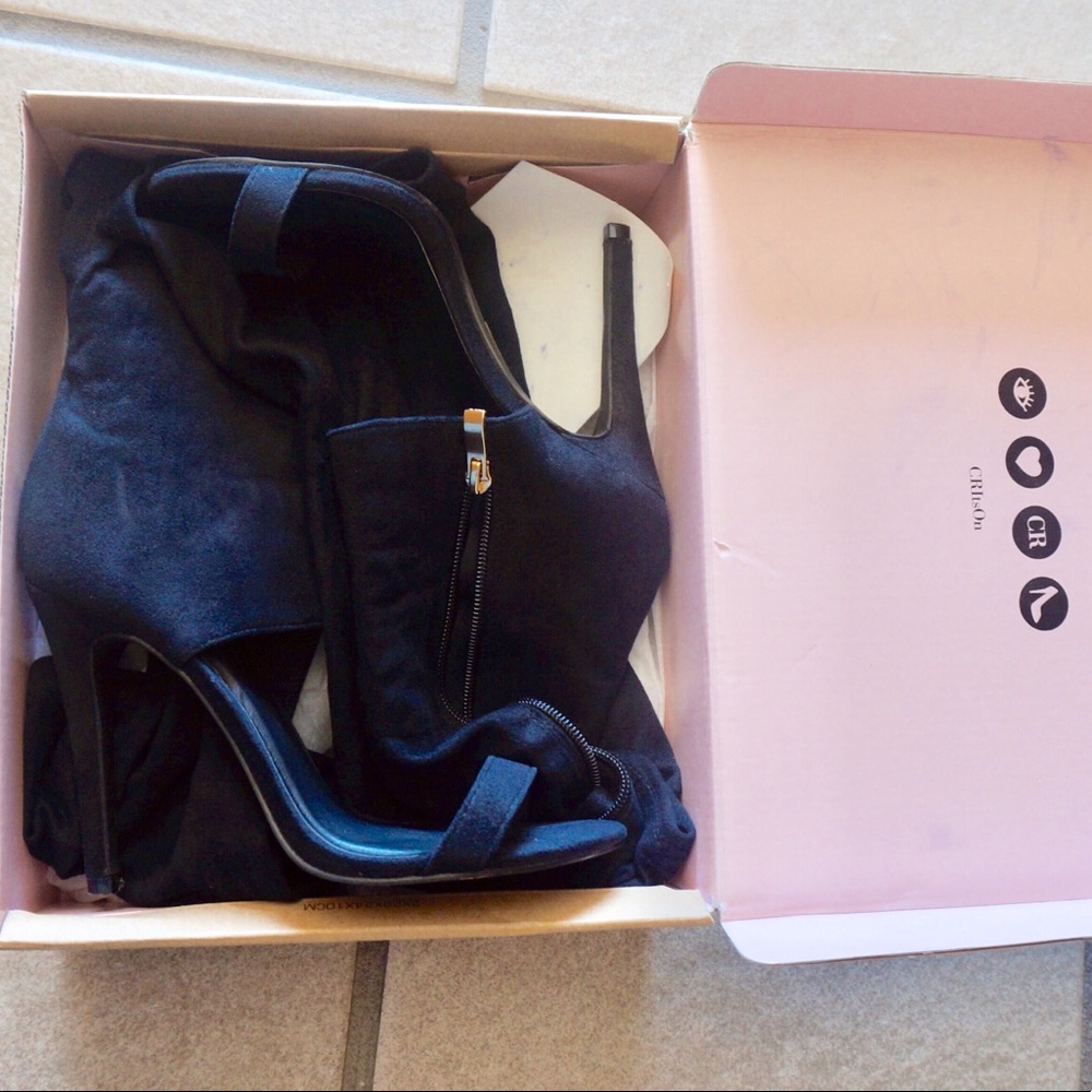 BLACK OPEN TOE HIGH HEEL THIGH HIGH BOOTS